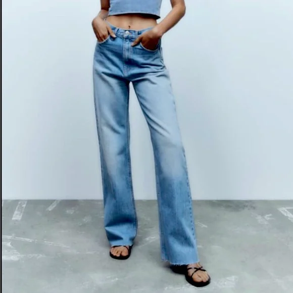 ★★ ★★ Women's Wide Fit Vintage Light Blue 375 Light Vintage Wash Wide Leg Stretch Jean – Urban Planet